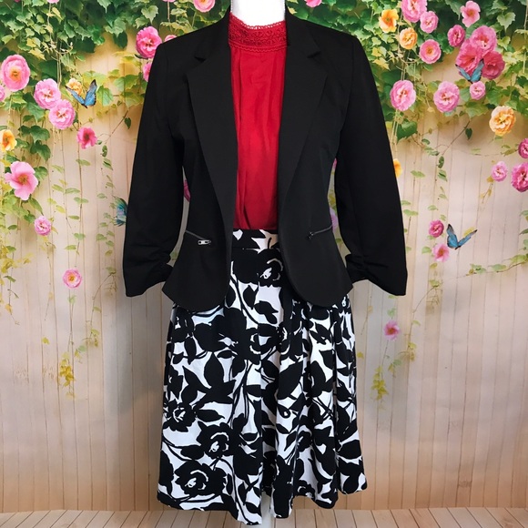 Red Flowy Top with Lace Neck Closure - Picture 7 of 8